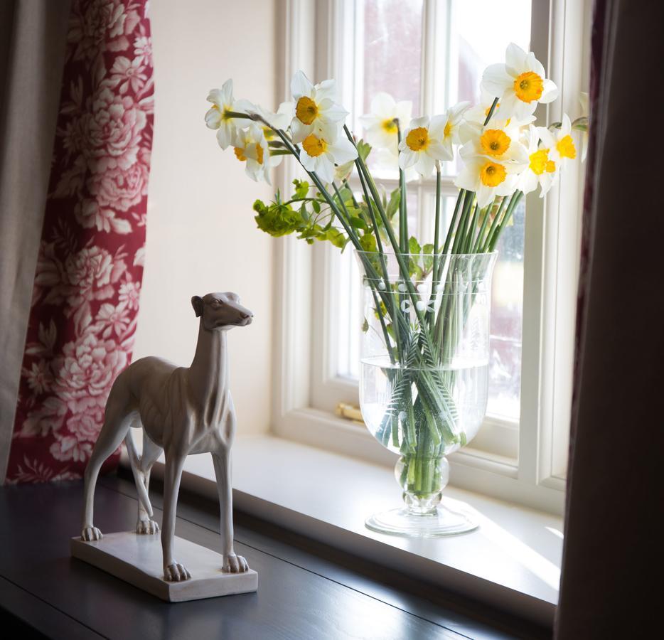مبيت وإفطار The Loddon Swan المظهر الخارجي الصورة